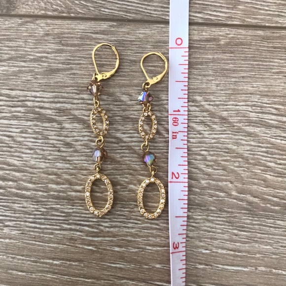 New Anthropologie gold dangle crystal earrings - Picture 3 of 4